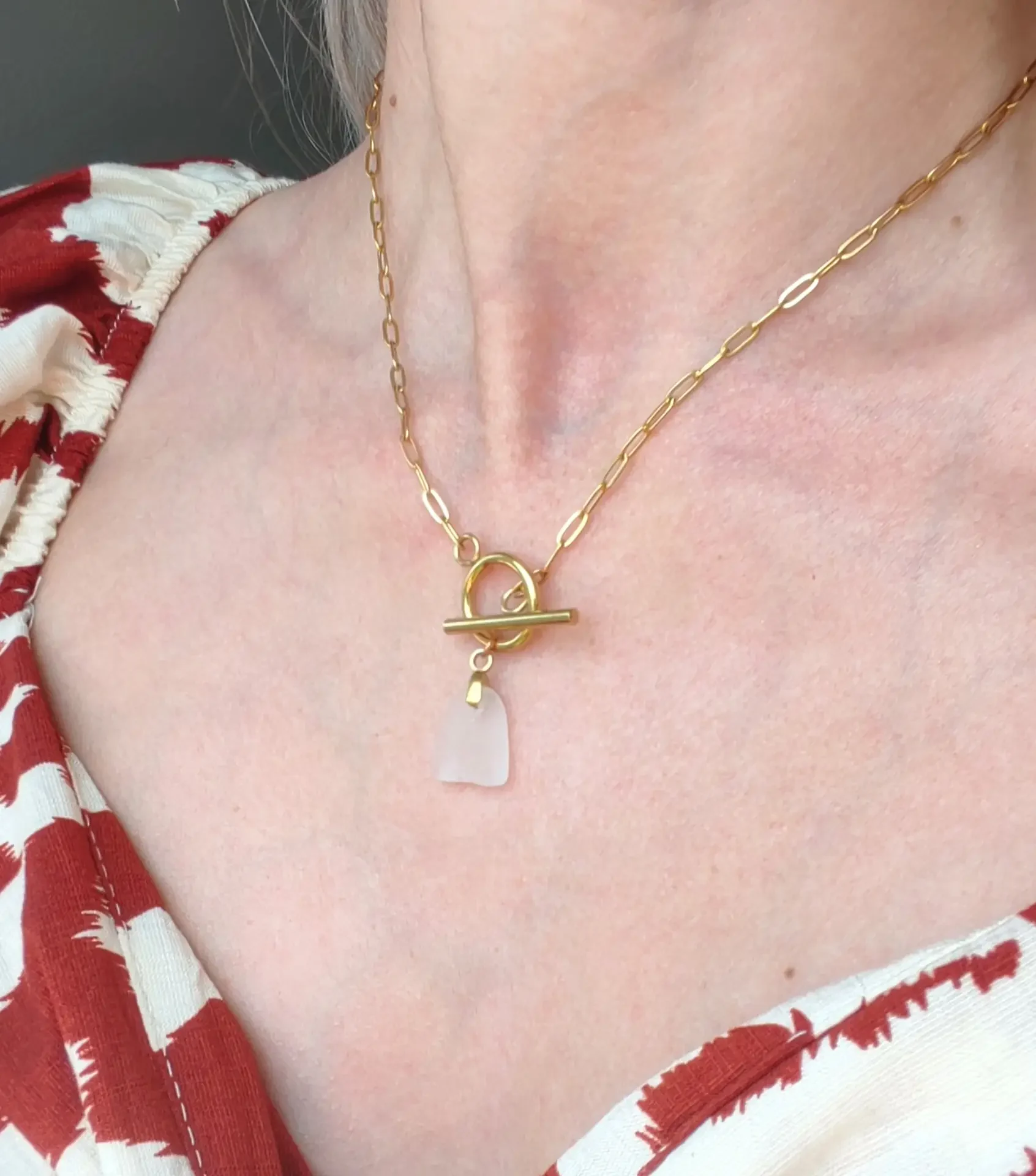 Collier Celestun doré en verre de mer givré